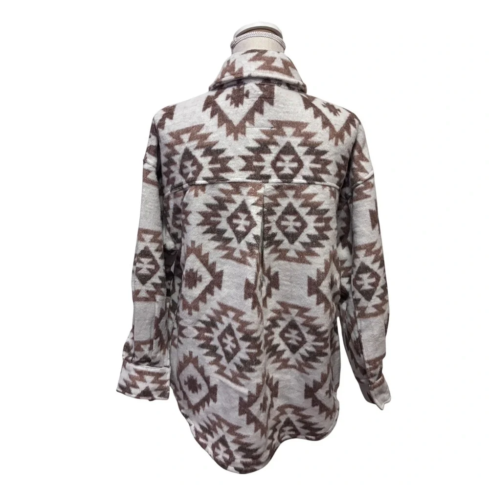 Outdoor‎ Collection 26 International Southwestern Aztec Shacket Large New Jacket